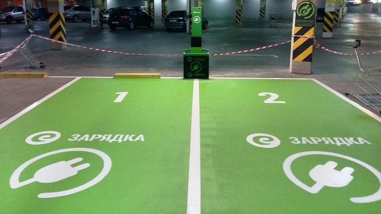 МЧС разъяснило требования пожарной безопасности для закрытых автостоянок электромобилей с оборудованием для их зарядки