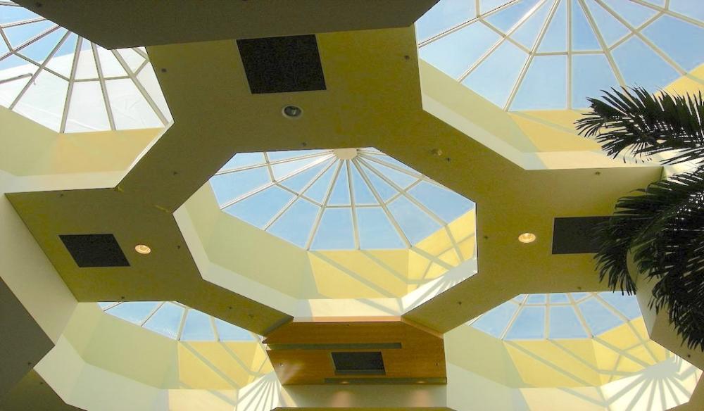 Минстрой России учёл влияние архитектурных элементов при расчете освещенности