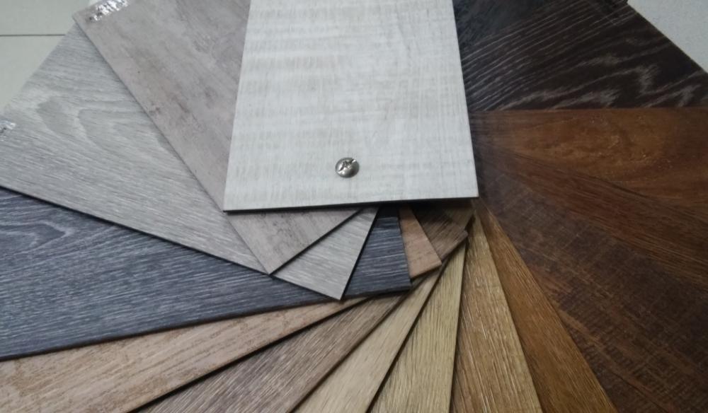 Минстрой России уточнил требования для расширения номенклатуры применяемых напольных покрытий