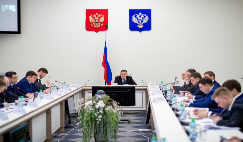 В Минстрое России прошло совещание по ситуации на рынке строительных материалов В Минстрое России прошло совещание по ситуации на рынке строительных материалов